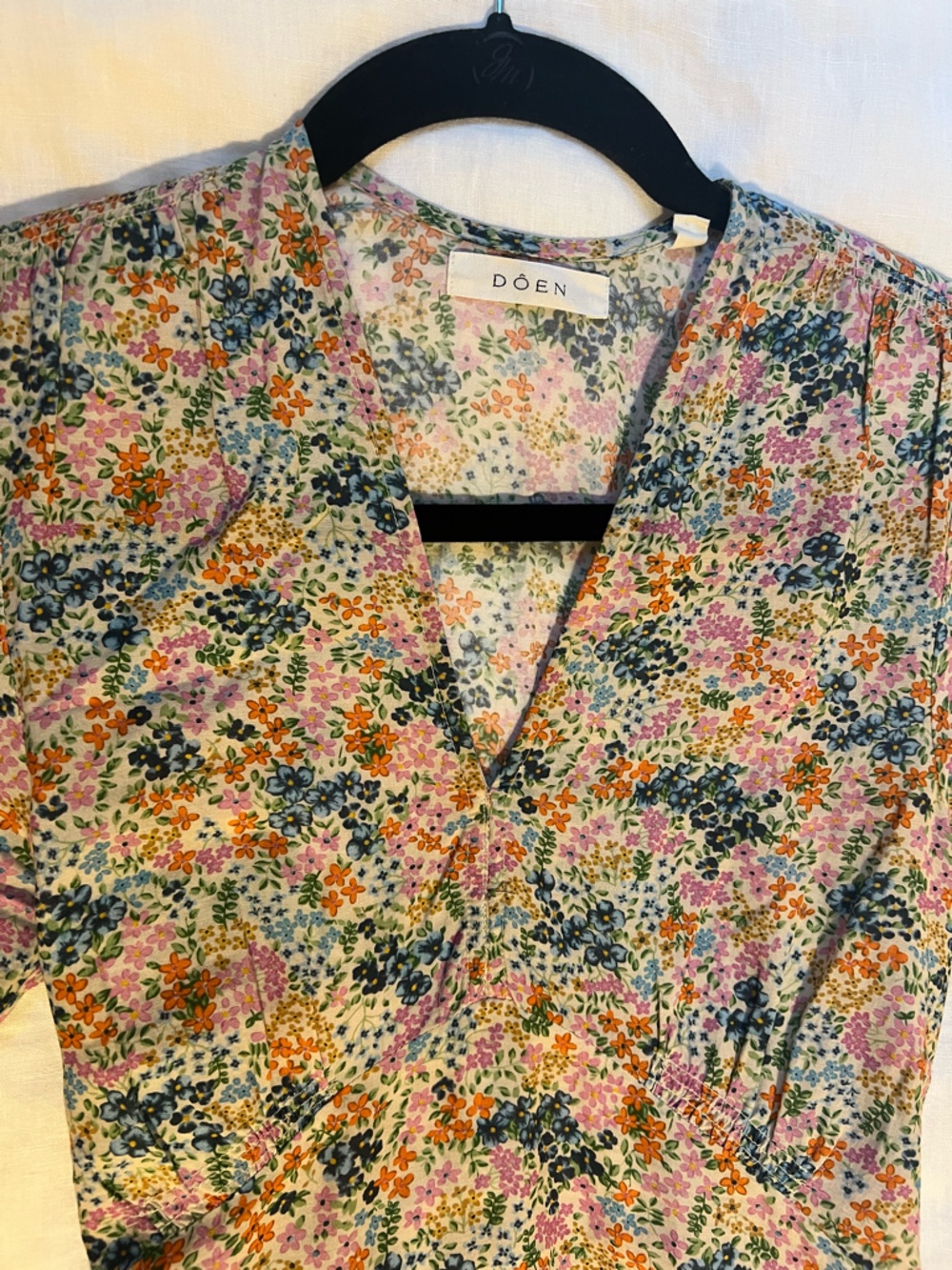 Doen Floral Maxi Dress in Cream with Blue & Pink Bouquet Print - Picture 8 of 10
